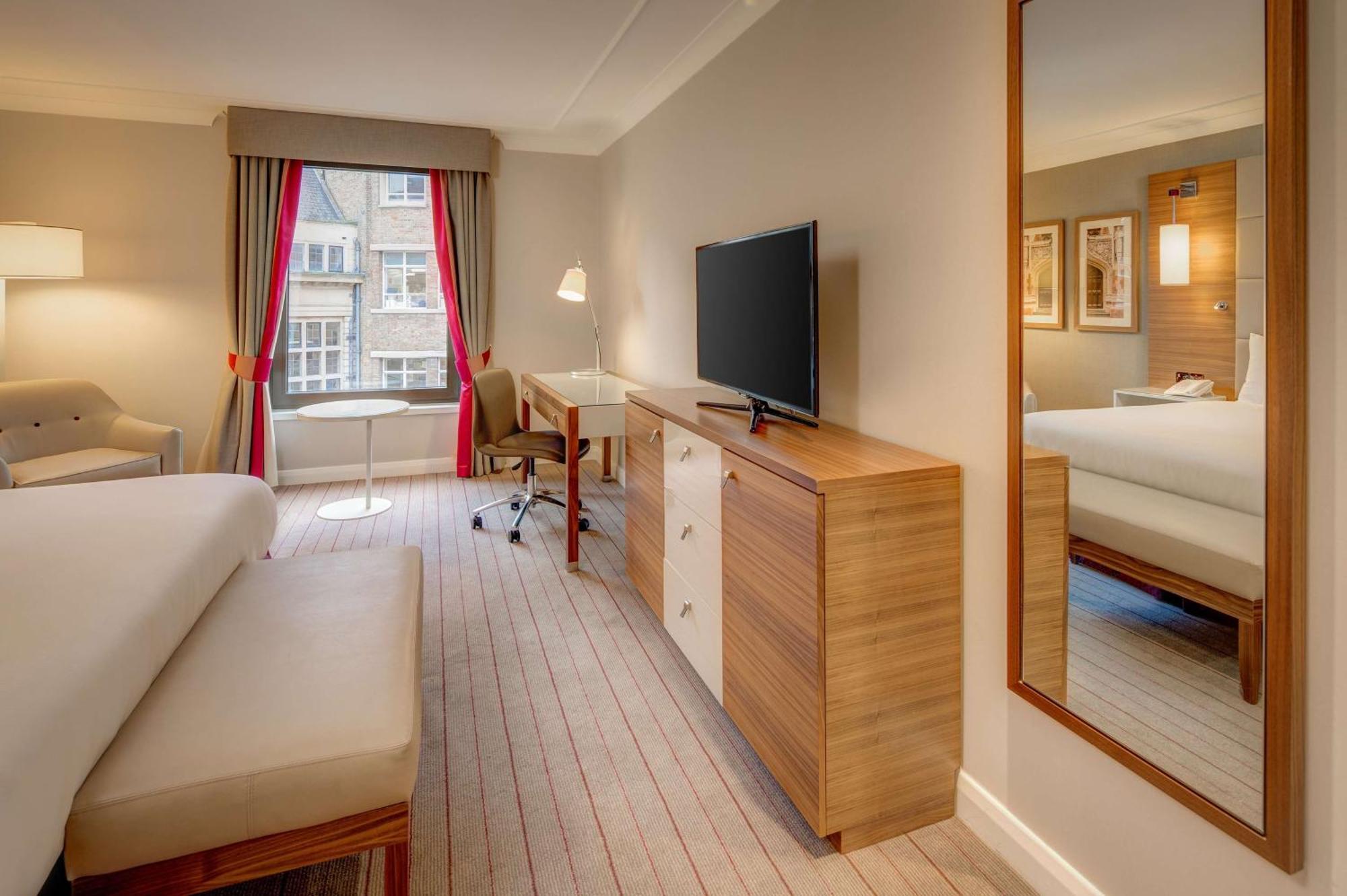 Executive King Room