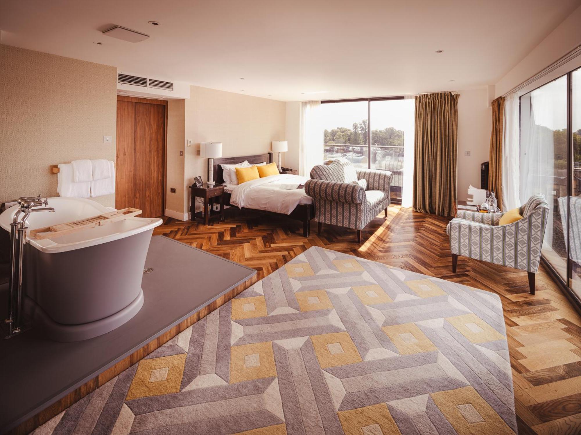 Senior Fellows Suite
