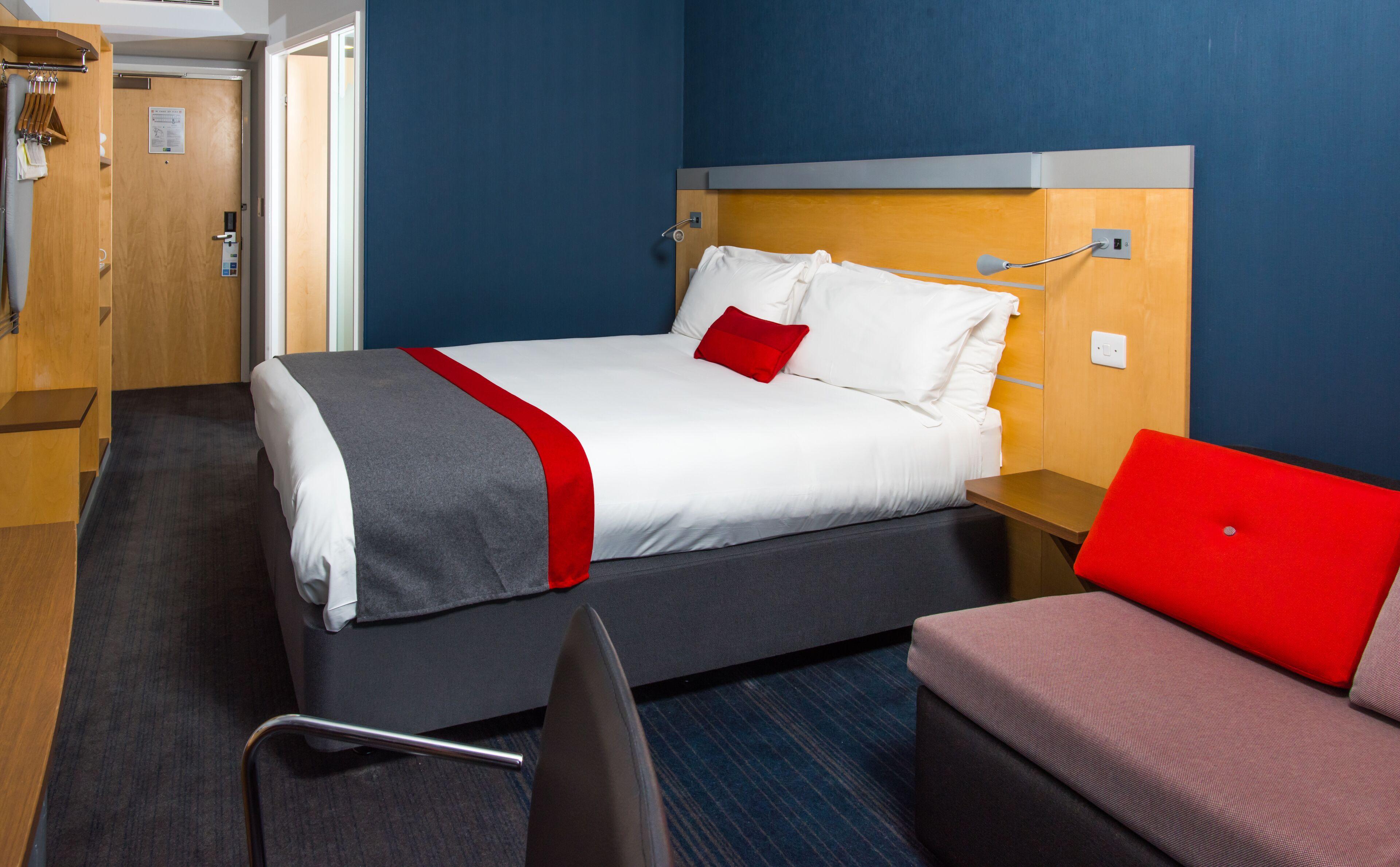 Standard Double Room Sofa Bed Hot