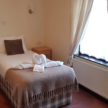 Aylesbray Lodge-2