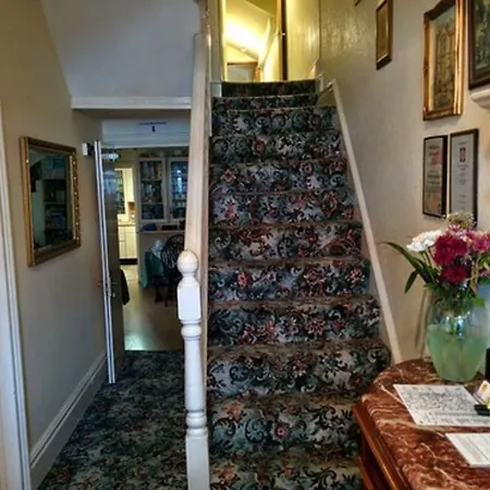 Acorn Guest House-3