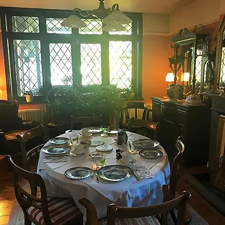 Harry'S Bed And Breakfast-3