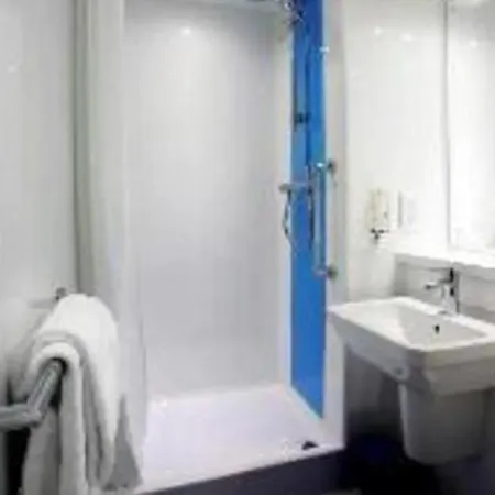 Travelodge Cambridge Newmarket Road-3
