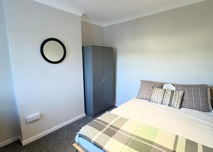 Double Bedroom On Marshall Road, Cb1 7Ty Cambridge 