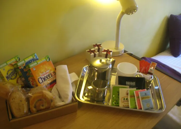 The Holly Tree Bed & Breakfast Cambridge 